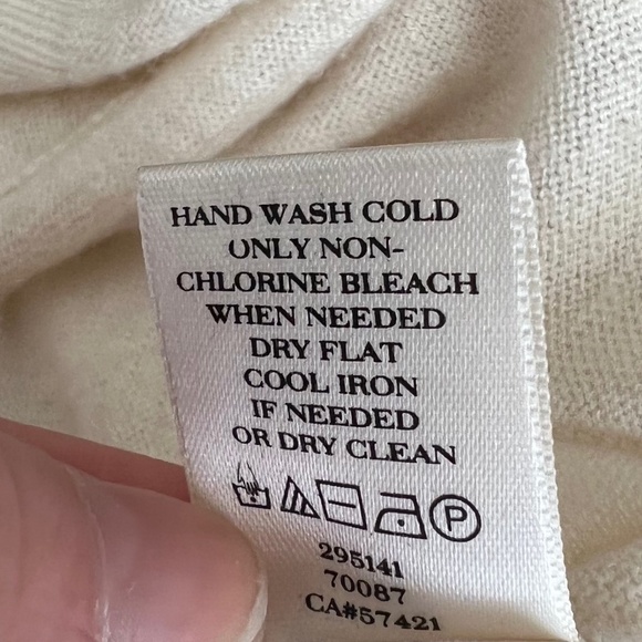 Ann Taylor White/Cream Long Sleeve Cardigan Sweater w/ Buttons & Pockets Size XS - Picture 11 of 11